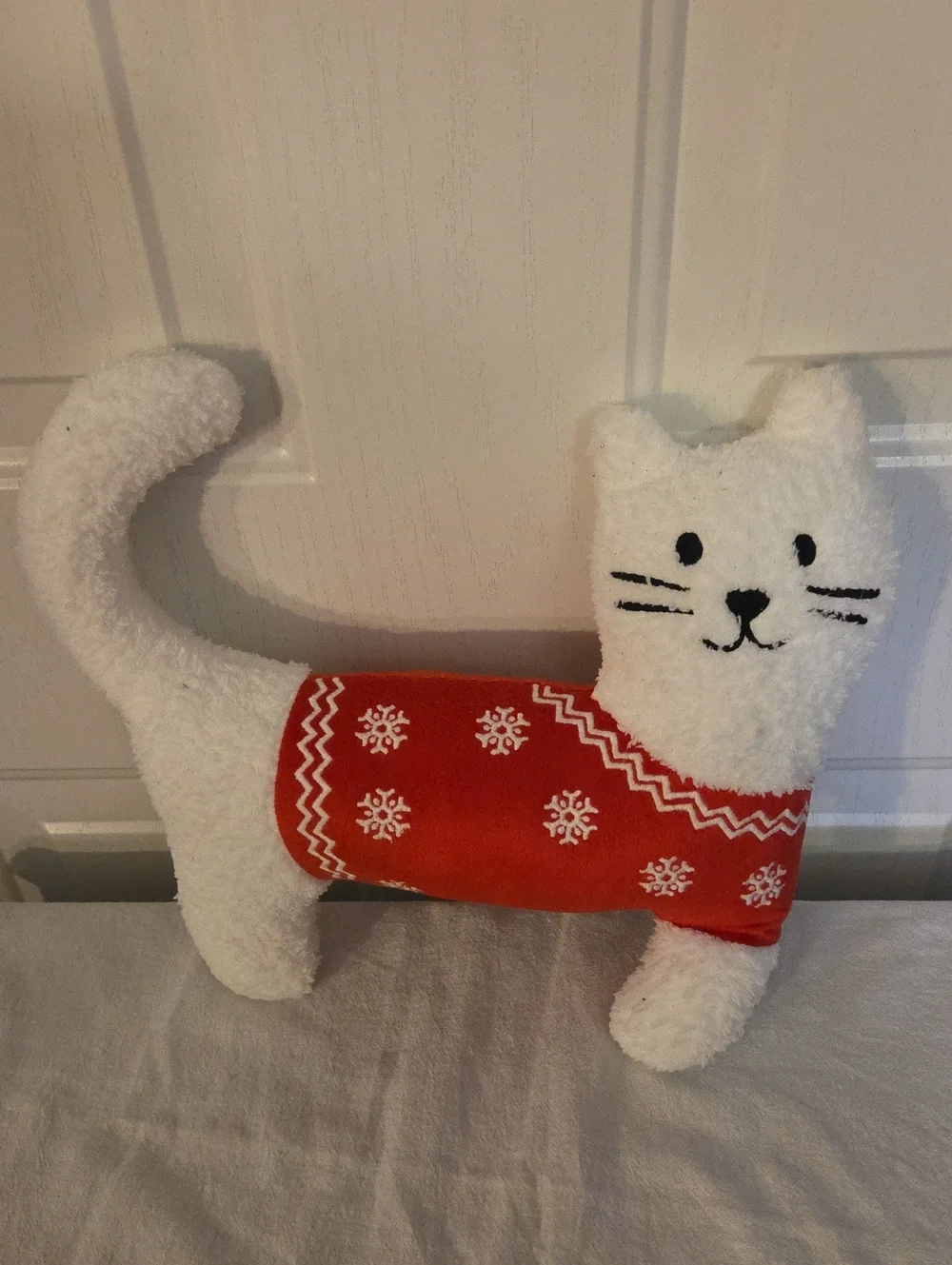 Festive White Cat Holiday Pillow Set with Red Accents